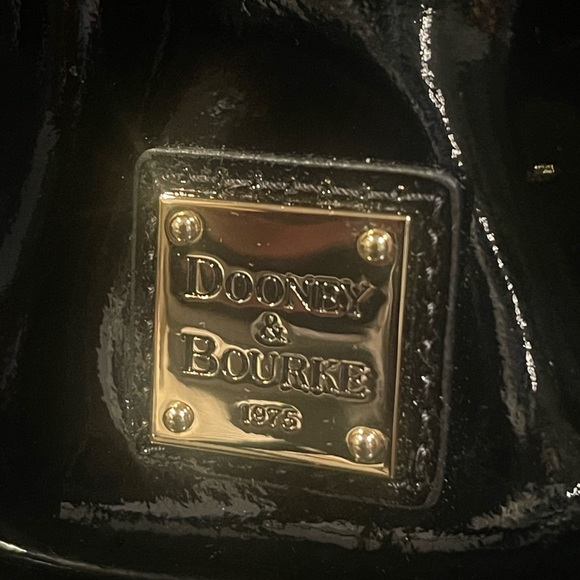 Patent Leather Dooney & Bourke bag - Picture 3 of 8